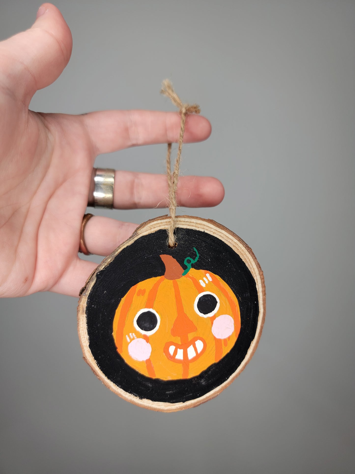 round paintings