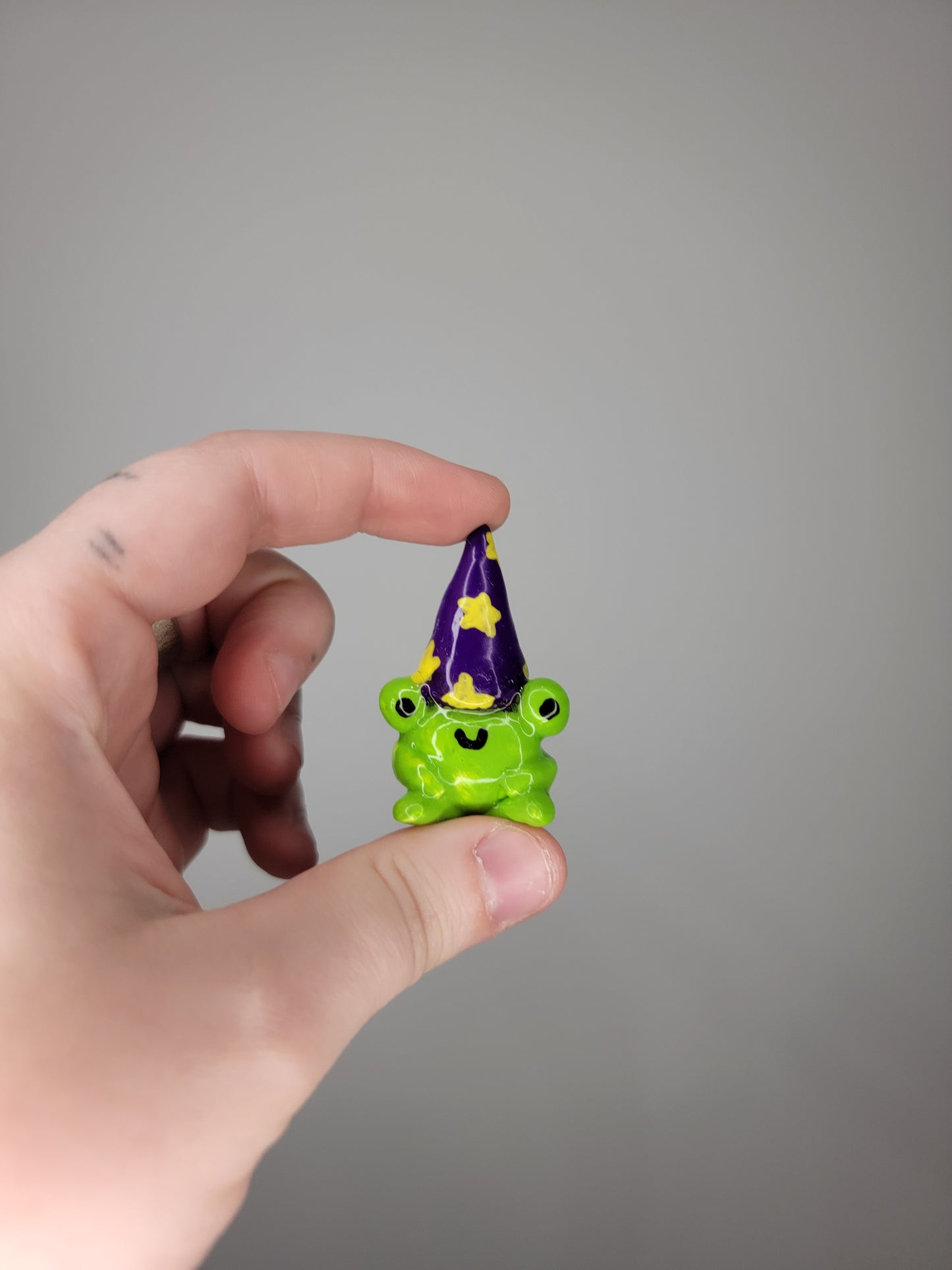 wizard frog figurine