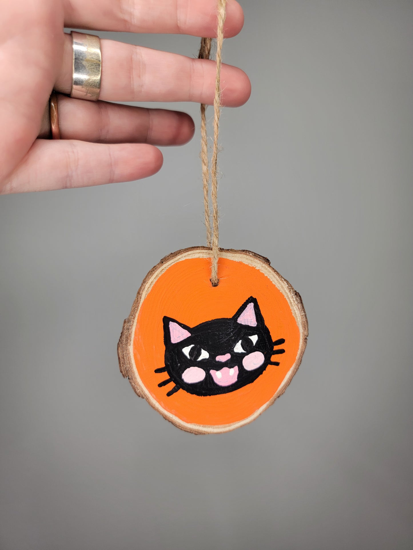 round paintings